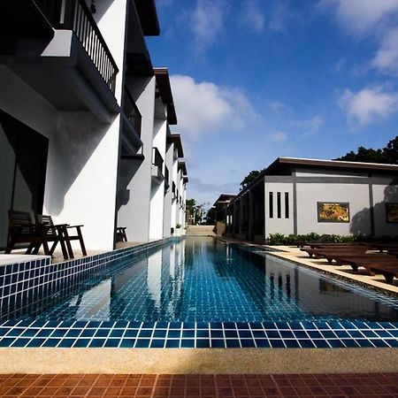 Alphabeto Resort Nai Harn Esterno foto