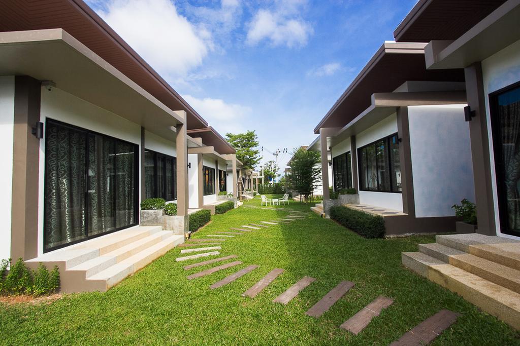 Alphabeto Resort Nai Harn Esterno foto
